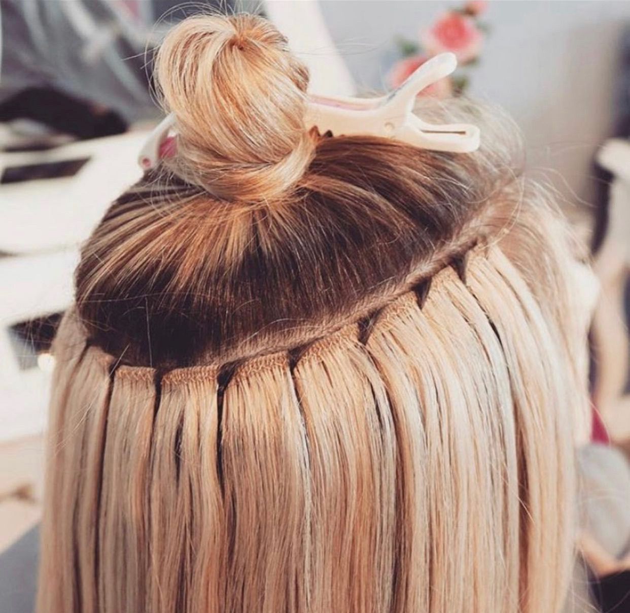 Healthy hair growing under VOGUEPEARL rows